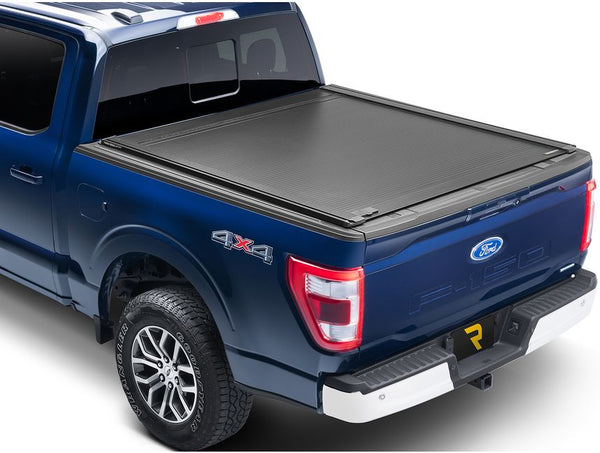 RetraxONE XR Tonneau Cover | 2019+ Silverado / Sierra 1500